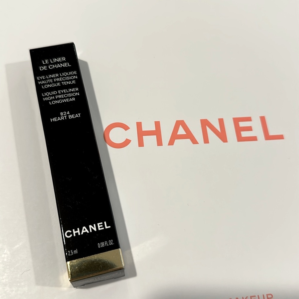 Chanel Liner Limited Edition Liquid Eye Liner in 824 Heart Beat